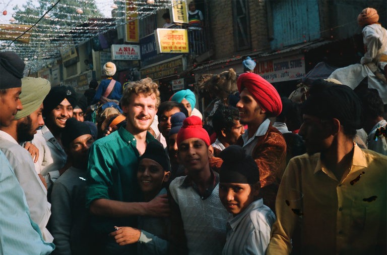 Młodość-w-indiach cezaryborowy.pl