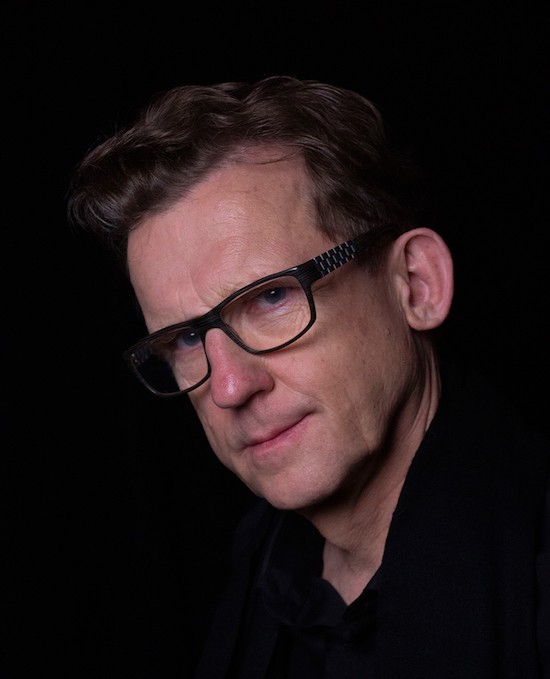 Cezary Borowy Autor Książek «Przemytniczki złotych kości» i «Spowiedź Hana Solo»